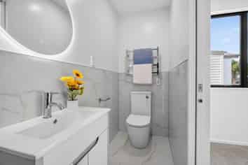 7/239 Porchester Road, Takanini