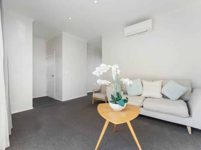 16 Uku Lane, Hobsonville