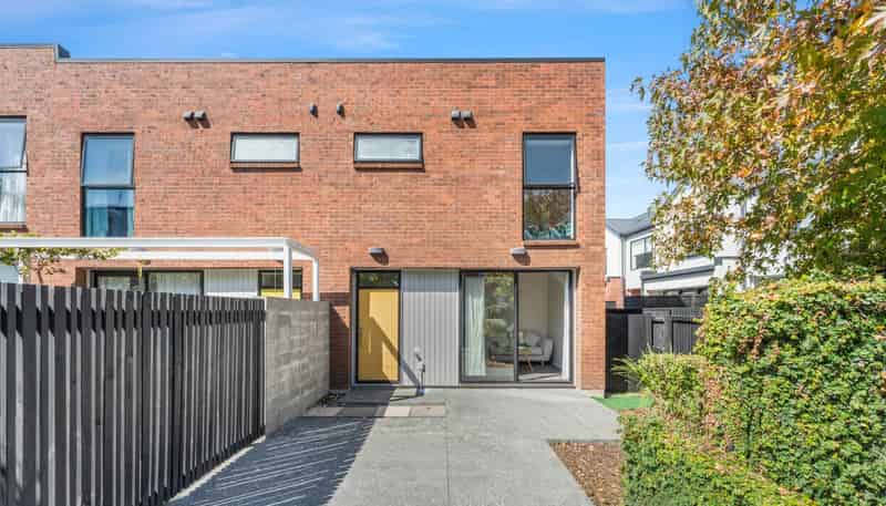 16 Uku Lane, Hobsonville