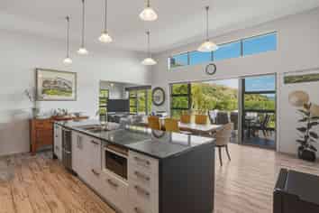 2390 Owaka State Highway, Katea