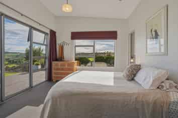 2390 Owaka State Highway, Katea