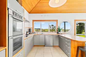 34 Sharyn Nelson Drive, Haruru