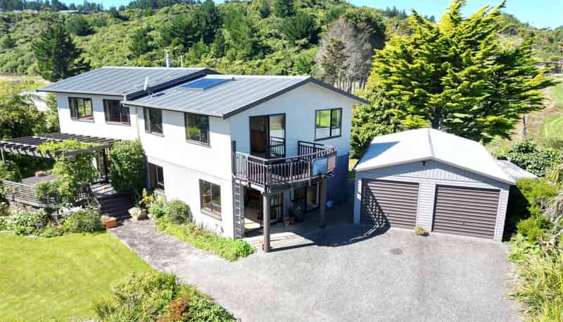  125 Coulson Road, Paroa