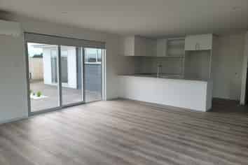 53 Whitehorn Drive, Lincoln