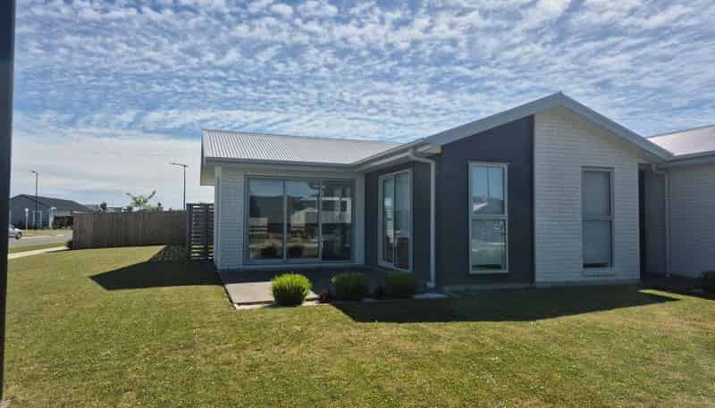 53 Whitehorn Drive, Lincoln