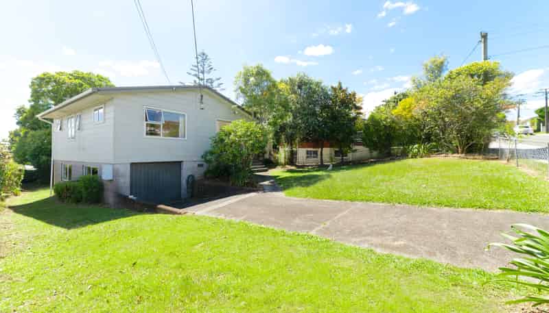 23 Sherwood Avenue, Te Atatu South