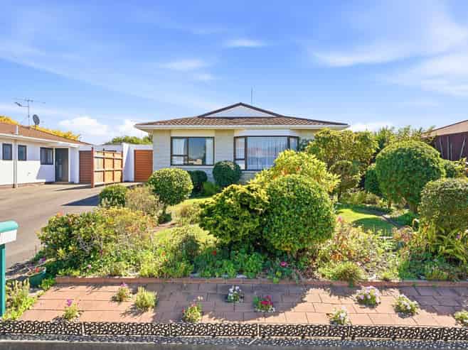 2/35 Dorset Road, Springvale