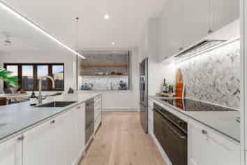 1 Waimaki Way, Gulf Harbour