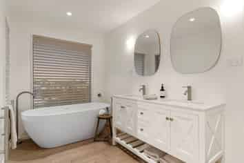 1 Waimaki Way, Gulf Harbour