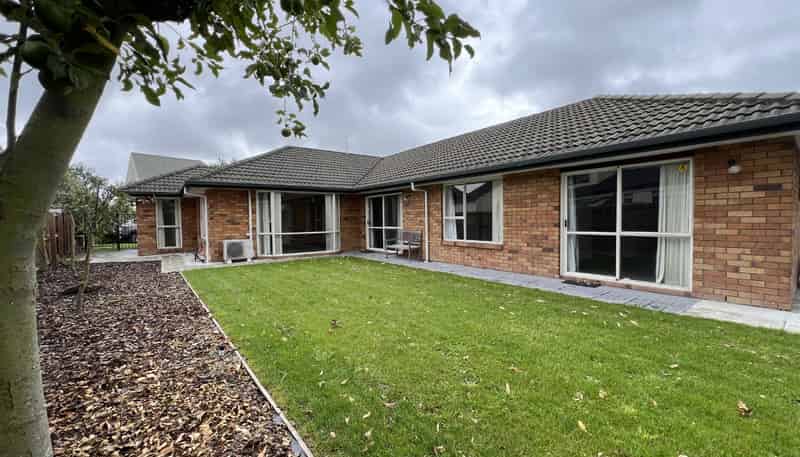 6 Waddell Lane, Avondale