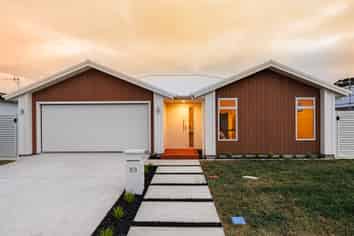 63 Pelorus Avenue, Poraiti