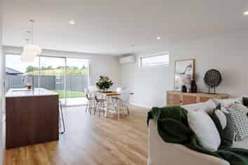 63 Pelorus Avenue, Poraiti