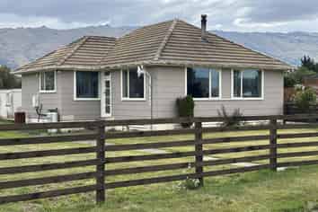 1 West Street, Middlemarch