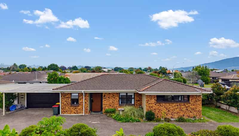 32a Holland Street, Glenholme