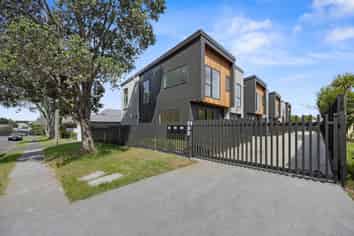 2E Hollywood Avenue, Epsom