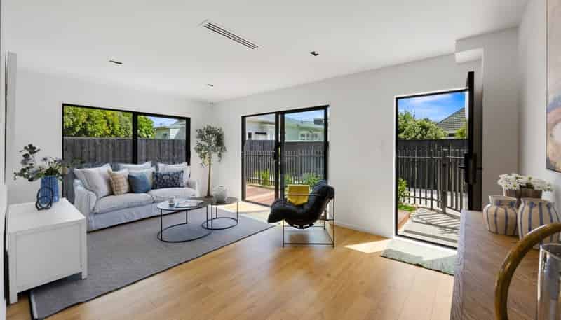 2E Hollywood Avenue, Epsom