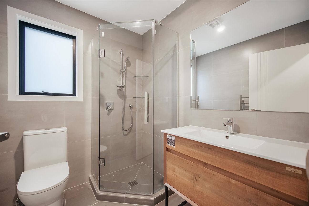 Stunning Three Bedroom Property - Meer