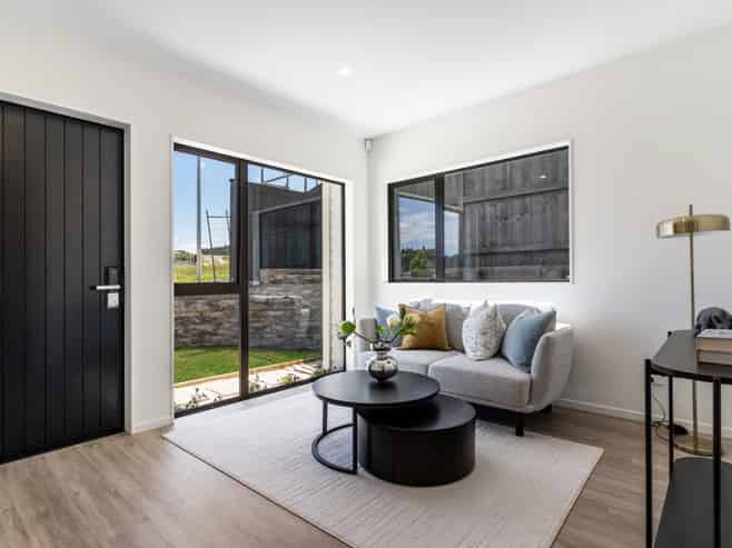 92 Huanui Drive, Orewa