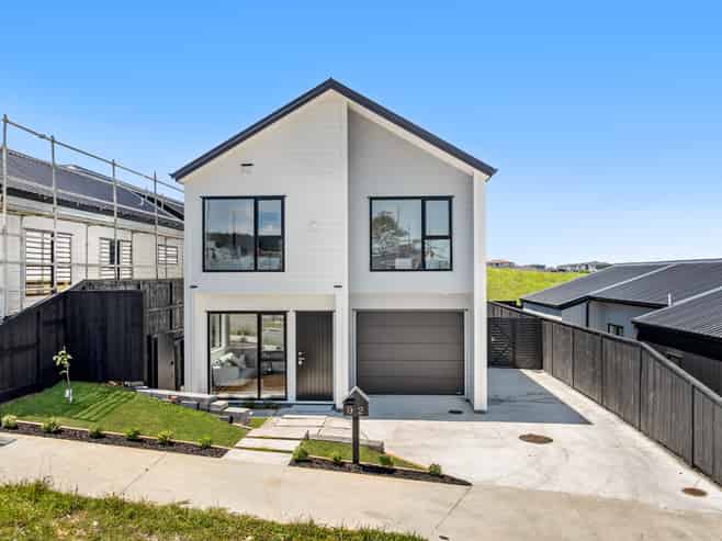 92 Huanui Drive, Orewa