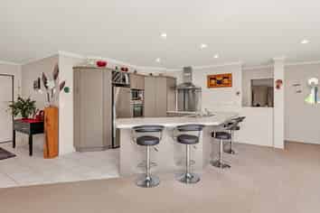 55 Pyle Road West, One Tree Point