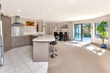 55 Pyle Road West, One Tree Point