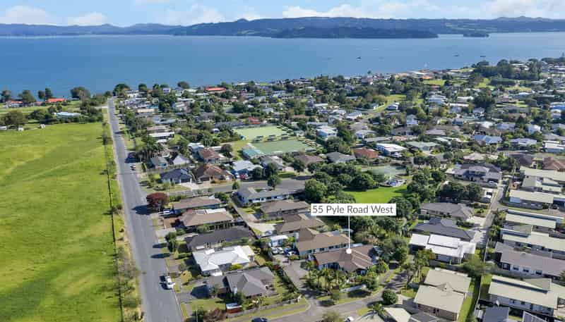 55 Pyle Road West, One Tree Point