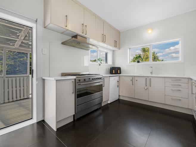 55 Athens Road, Onehunga