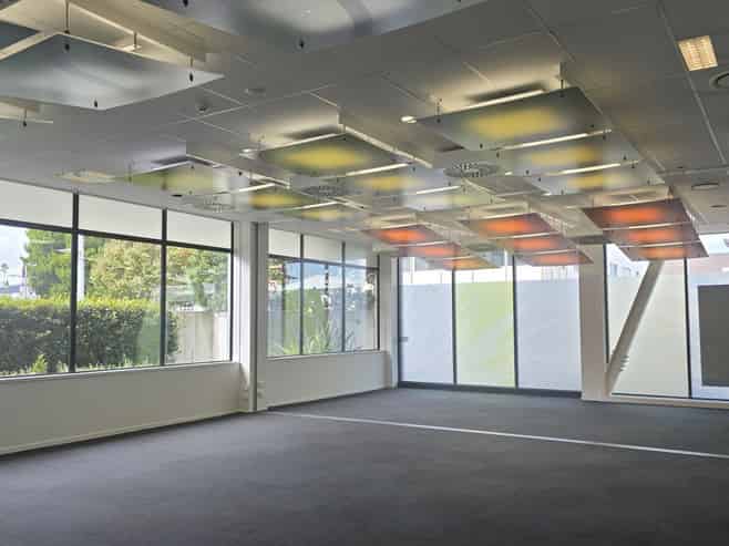 Premium office with indoor-outdoor flow