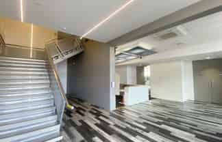 Premium office with indoor-outdoor flow