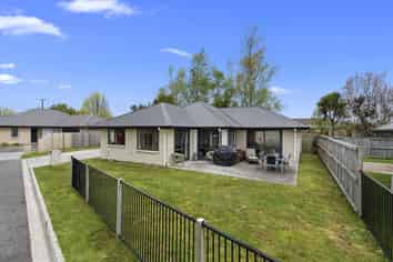 15 Oolong Court, Huntington