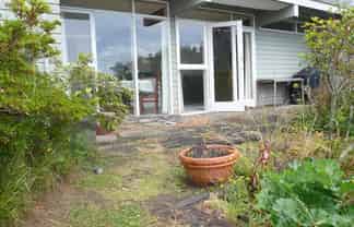 2/12a Kelsey Crescent, Hillsborough