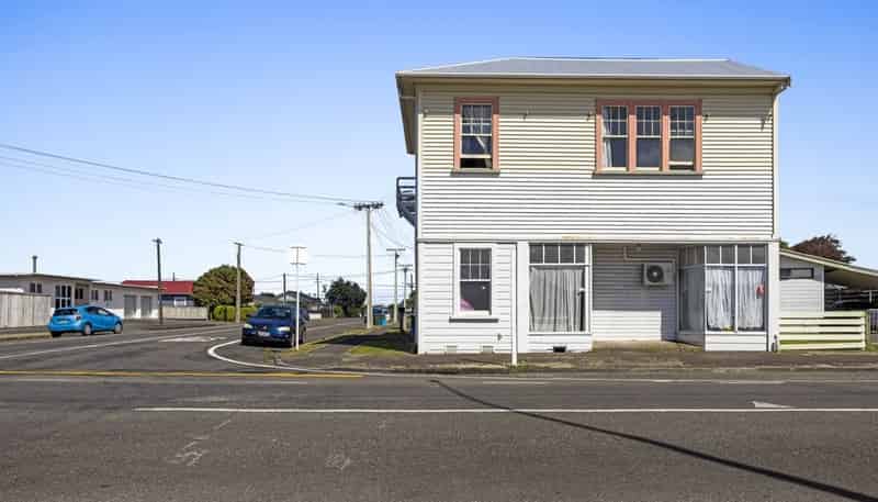 6 Furlong street (Upstairs), Hawera