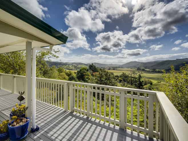 74 Kaimata Road, Bay View