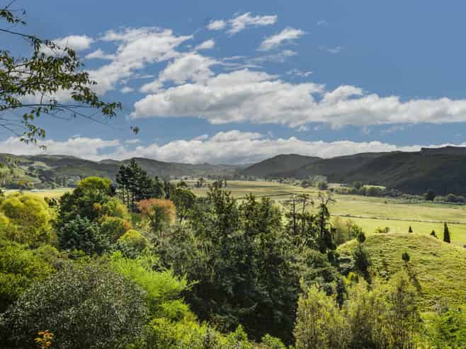 74 Kaimata Road, Bay View