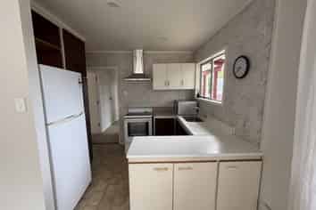 1/79 Flanshaw Road, Te Atatu South