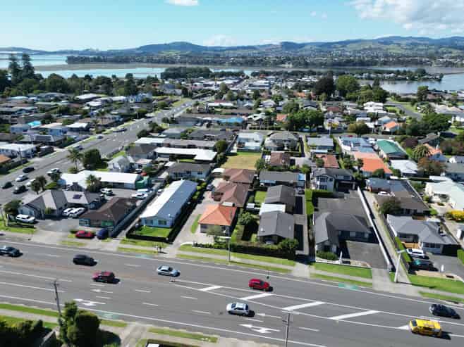 Affordable Character Office with Road Frontage