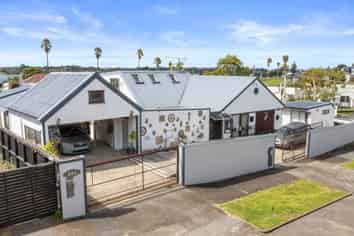 22 Pirangi Street, Point England