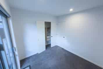 70 Hughs Way, Flat Bush