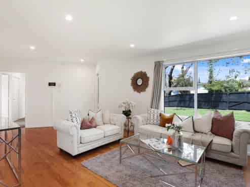 31 Thornlow Street, Glendene