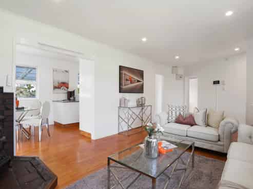 31 Thornlow Street, Glendene