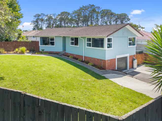 31 Thornlow Street, Glendene