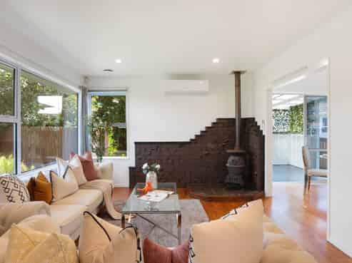 31 Thornlow Street, Glendene