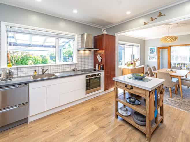 2 Tarata Street, Saint Johns Hill