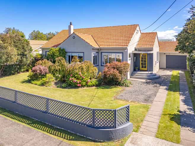 2 Tarata Street, Saint Johns Hill