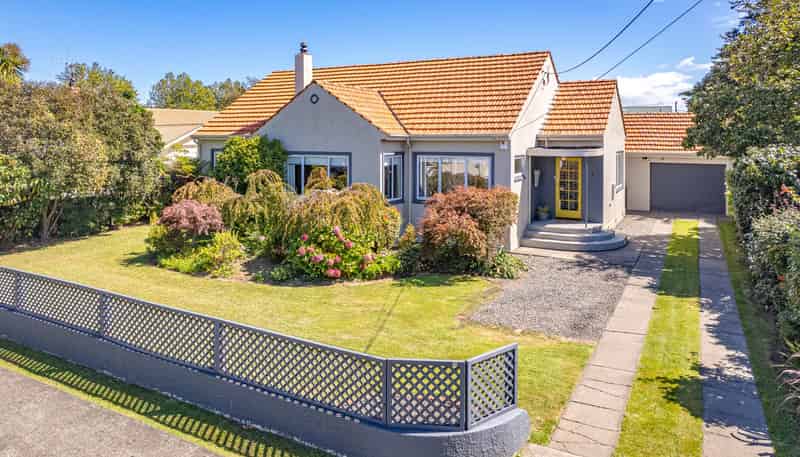 2 Tarata Street, Saint Johns Hill