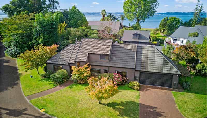 38 Gemini Place, Kawaha Point