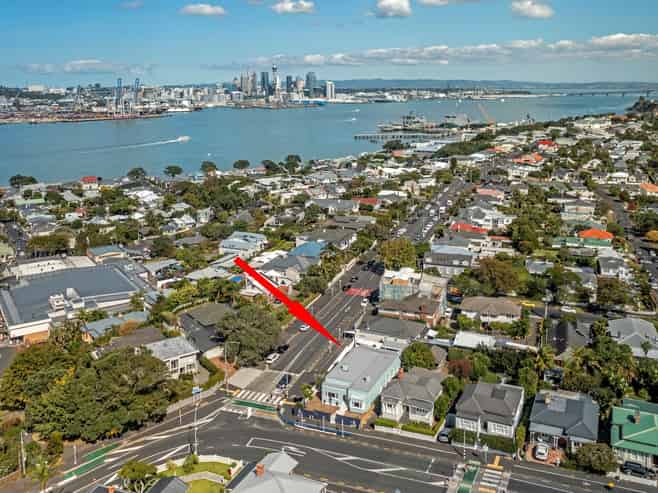 129 Victoria Road, Devonport