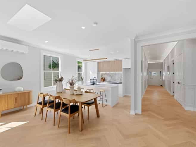 129 Victoria Road, Devonport