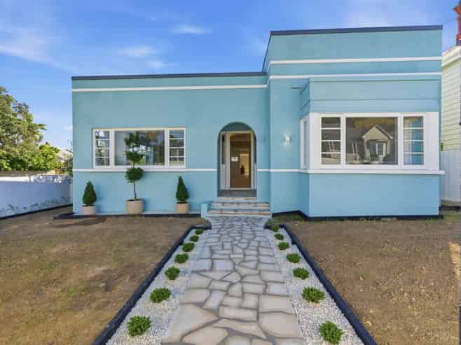 129 Victoria Road, Devonport