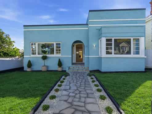129 Victoria Road, Devonport